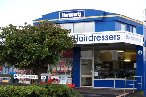 Photo of property in 6b Botany Road, Howick, Auckland, 2010