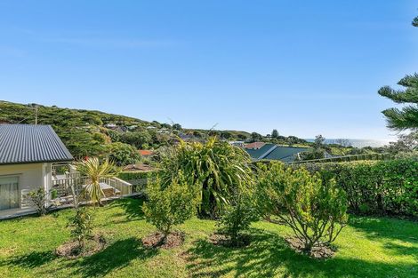 Photo of property in 7 View Road, Titahi Bay, Porirua, 5022