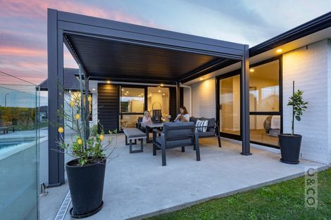 Photo of property in 19 Pohutukawa Parade, Riverhead, 0820