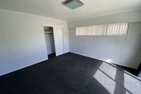 Photo of property in 5 Carbine Court, Awapuni, Palmerston North, 4412
