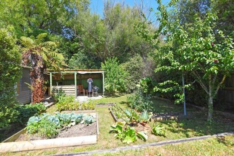 Photo of property in 16 Molloys Road, Te Marua, Upper Hutt, 5018