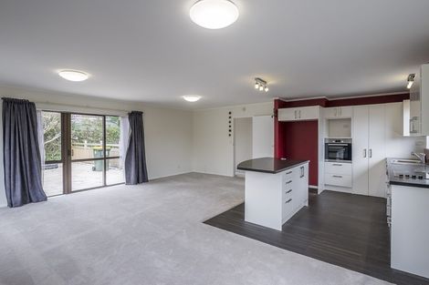 Photo of property in 4 Graham Grove, Waikanae, 5036