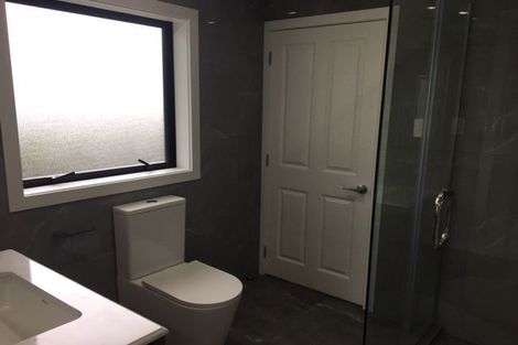 Photo of property in 62 Woodglen Road, Glen Eden, Auckland, 0602