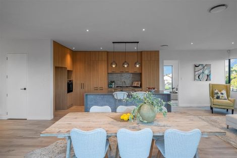 Photo of property in 3 Taku Close, Long Bay, Auckland, 0630