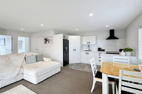 Photo of property in 11 Kamahi Crescent, Papamoa Beach, Papamoa, 3118