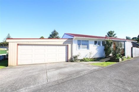 Photo of property in 37 Neal Avenue, Glenfield, Auckland, 0629