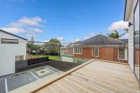 Photo of property in 49a Golf Road, New Lynn, Auckland, 0600