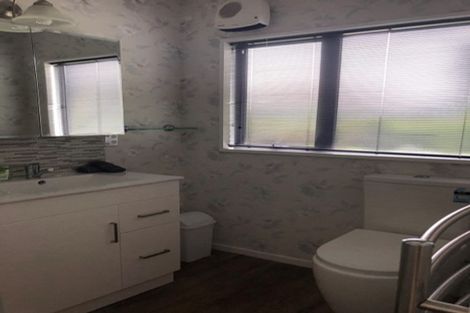 Photo of property in 2/165 Peverel Street, Riccarton, Christchurch, 8041