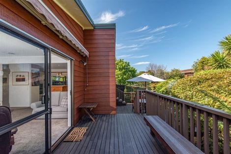 Photo of property in 2/30 Kowhai Road, Campbells Bay, Auckland, 0630