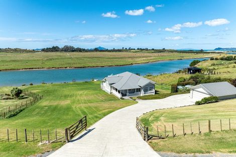 Photo of property in 92 Flagstaff Terrace, Waipu, 0582