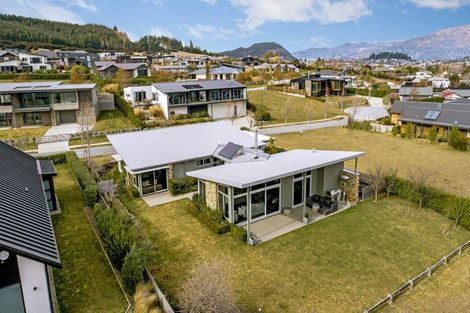 Photo of property in 20 Greenbelt Place, Wanaka, 9305