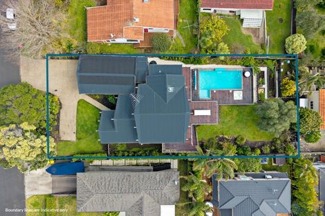 Photo of property in 12 Hyde Road, Rothesay Bay, Auckland, 0630
