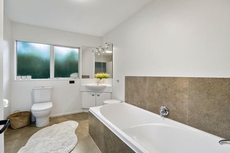 Photo of property in 140b Marine Parade, Mount Maunganui, 3116
