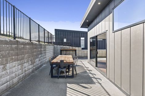 Photo of property in 57 Stratford Drive, Mount Pisa, Cromwell, 9383