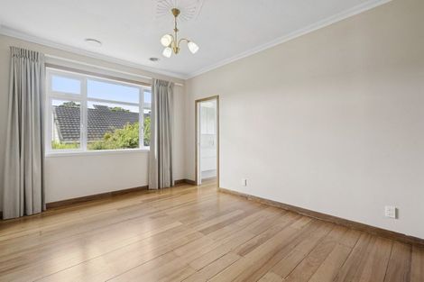 Photo of property in 144 Newlands Road, Newlands, Wellington, 6037