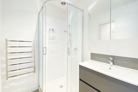 Photo of property in 2/46 Jane Maree Road, Kumeu, 0810