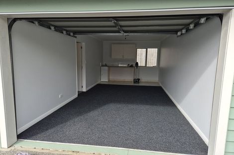 Photo of property in 19a Viridian Lane, Greenhithe, Auckland, 0632