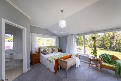Photo of property in 6 Polson Hill Drive, Aokautere, Palmerston North, 4471