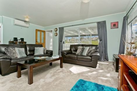 Photo of property in 74 Barbados Drive, Unsworth Heights, Auckland, 0632