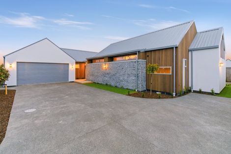 Photo of property in 30 Frank Ernest Crescent, Prebbleton, 7604