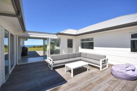 Photo of property in 73 Blackhead Road, Blackhead, Dunedin, 9076