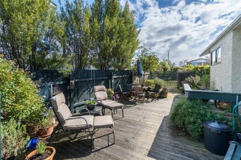 Photo of property in 36 Estuary Crescent, Fairfield, Dunedin, 9018