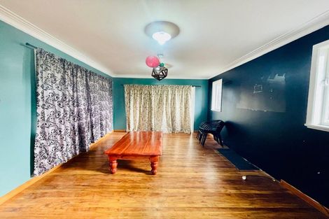 Photo of property in 49 Cosgrave Road, Papakura, 2110