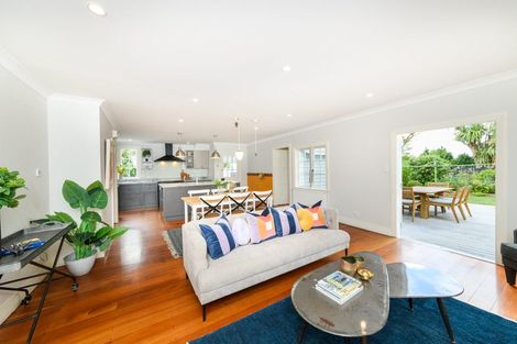 Photo of property in 38 Langston Avenue, Palmerston North, 4414