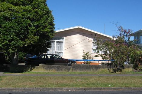 Photo of property in 2 Brains Road, Kelston, Auckland, 0602