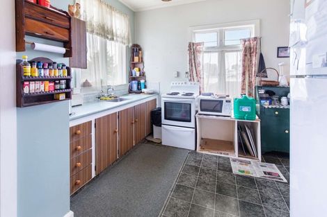 Photo of property in 30 Konini Street, Tawhero, Whanganui, 4501