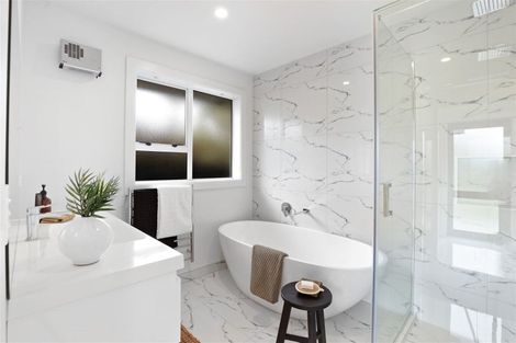 Photo of property in 4 Shaftesbury Street, Avonhead, Christchurch, 8042