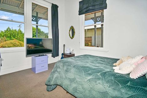 Photo of property in 83 Queen Street, Westport, 7825