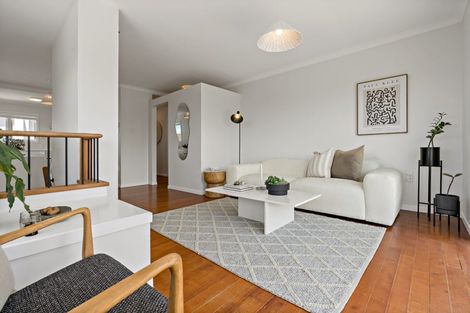 Photo of property in 1/264 Lake Road, Hauraki, Auckland, 0622