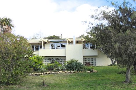 Photo of property in 42 Tauroa Road, Havelock North, 4130