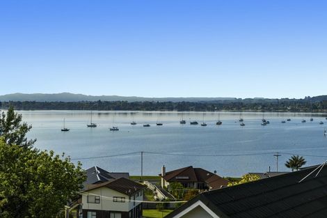 Photo of property in 115b Harbour View Road, Omokoroa, 3114