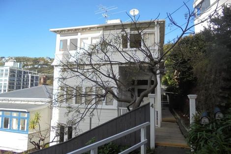 Photo of property in 4 Oriental Terrace, Oriental Bay, Wellington, 6011