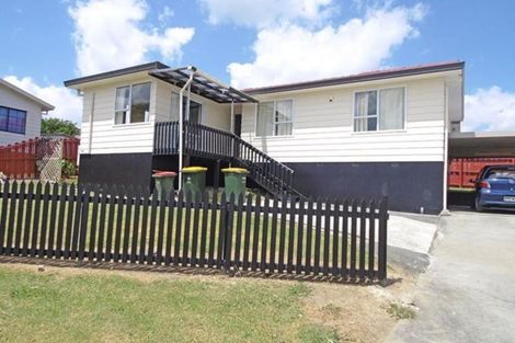 Photo of property in 1/6 Myna Place, Weymouth, Auckland, 2103