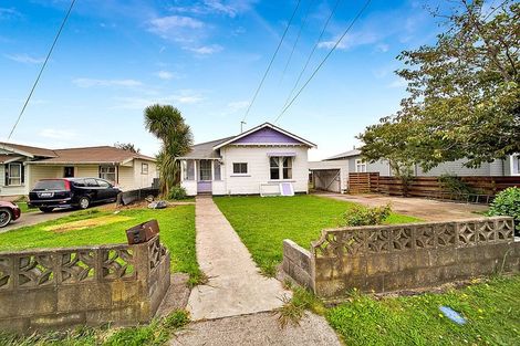 Photo of property in 5 Argyle Street, Hawera, 4610