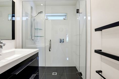 Photo of property in 515 Bealey Road, Charing Cross, Christchurch, 7671