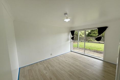 Photo of property in 11 Pokapu Street, Titirangi, Auckland, 0600