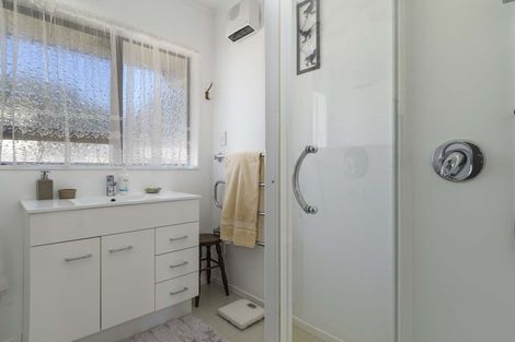 Photo of property in 317b Devonport Road, Tauranga, 3110