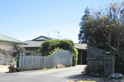 Photo of property in 6 Heath Place, Stoke, Nelson, 7011