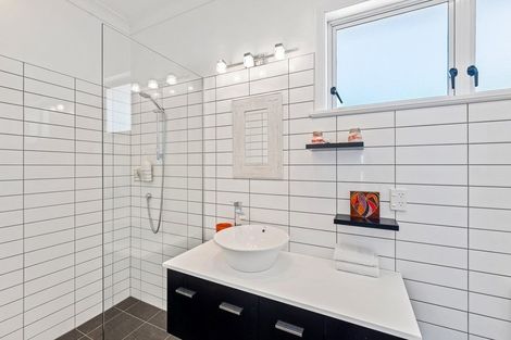 Photo of property in 16 Webber Street, Paraparaumu Beach, Paraparaumu, 5032