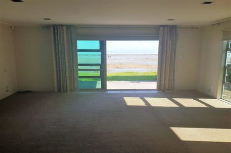 Photo of property in 89a Torkar Road, Clarks Beach, 2122