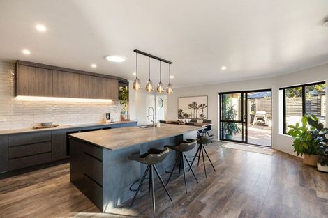 Photo of property in 28 Madison Street, Cambridge, 3434