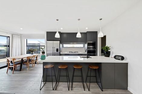 Photo of property in 20 Naeo Close, Papamoa Beach, Papamoa, 3118