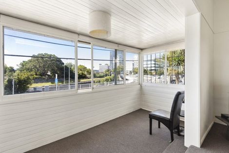 Photo of property in 80 Tinakori Road, Thorndon, Wellington, 6011