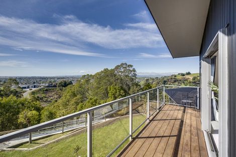 Photo of property in 21 Ridgeway Terrace, Taradale, Napier, 4112
