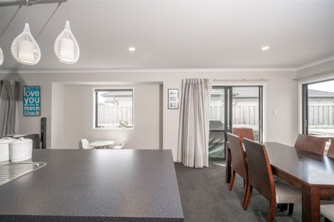 Photo of property in 31 Rossall Crescent, Rolleston, 7615