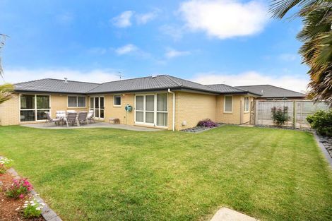Photo of property in 41 Greig Place, Pukekohe, 2120